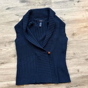 CHAPS Preppy Navy Sweater Vest Small